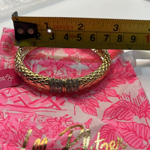 LILLY PULITZER SEA FAN CRYSTAL ENCRUSTED GOLD BANGLE BRAND NEW - Picture 8 of 8